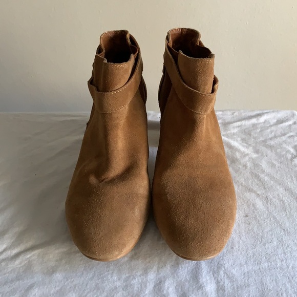 ASOS Suede Almond Toe Ankle Boots - Picture 4 of 8